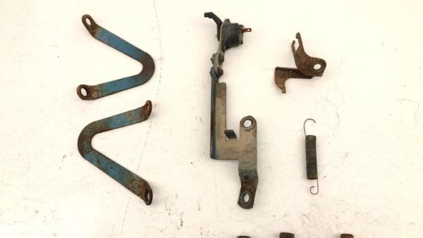 80-81 Cadillac Deville Intake Bolts And Brackets Set 368 6.0L — photo 5