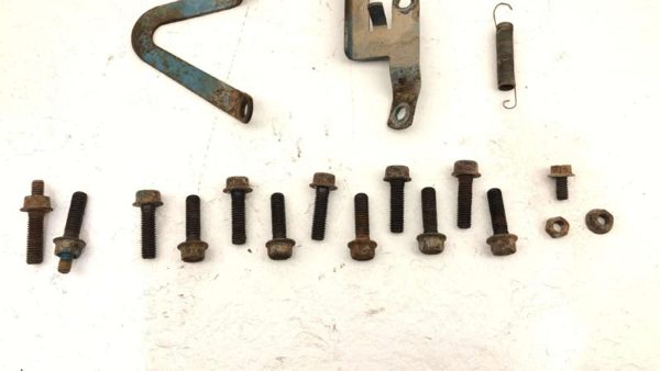 80-81 Cadillac Deville Intake Bolts And Brackets Set 368 6.0L — photo 4