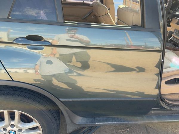 2006 BMW X5 Rear Door RH Highland Green A11 — photo 2