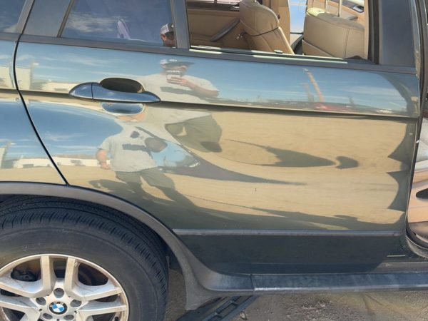 2006 BMW X5 Rear Door RH Highland Green A11 — photo 4