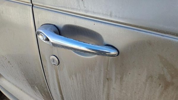 2002 Chrysler PT Cruiser Outside Door Handle RH — photo 3