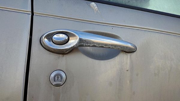 2002 Chrysler PT Cruiser Outside Door Handle RH — photo 5