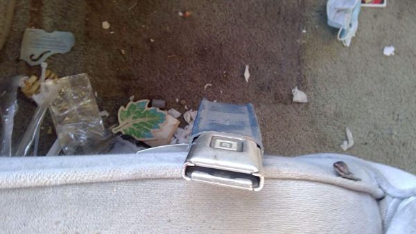 1987-1989 Chevy G20 Van Driver Left Front Seat Belt Buckle Receiver Oem Blue — photo 2