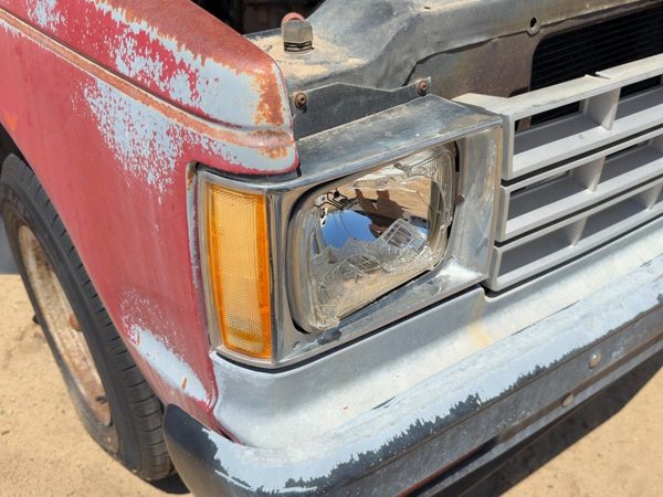 1982-1990 Chevy S10 Pickup Chrome Trim Bezel Around Headlight Oem Door 15591586 — photo 4