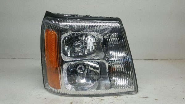 2005 Escala Headlamp Assembly RH OEM Passenger Right Headlight Fits 05-06 — photo 1