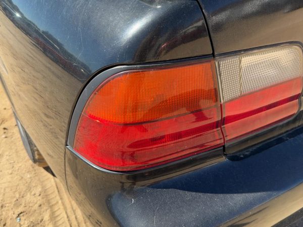 95-96 Maxima Driver Left Outer Tail Light Brake Lamp Oem Rear 4-Door Sedan — photo 2