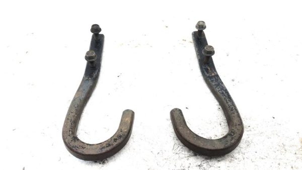 95-05 Chevy S10 Blazer Tow Hook Set Oem — photo 1