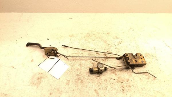 1989 Ford F350 Passenger Right Front Door Latch Mechanism W/ Inside Handle Lock — photo 7