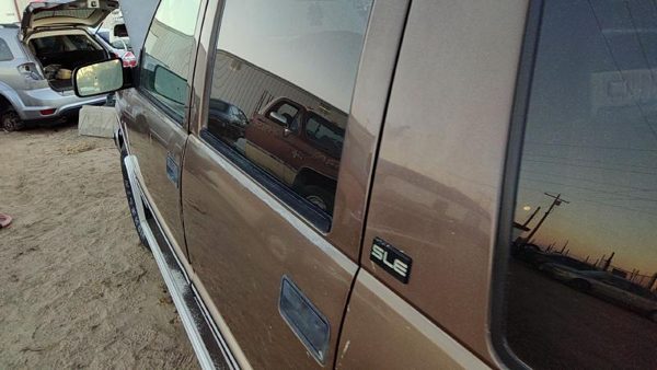 1994 Suburban 1500 Rear Door LH Brown — photo 3