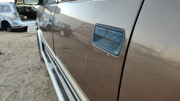 1994 Suburban 1500 Rear Door LH Brown — photo 5