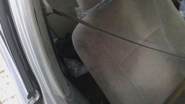 96-00 Honda Civic Passenger Right Front Seat Belt Retractor Oem Shoulder Gray — photo 2