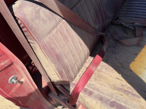 1990 Chevy S10 Pickup Passenger Right Front Seat Belt Retractor Oem Shoulder Red — photo 4