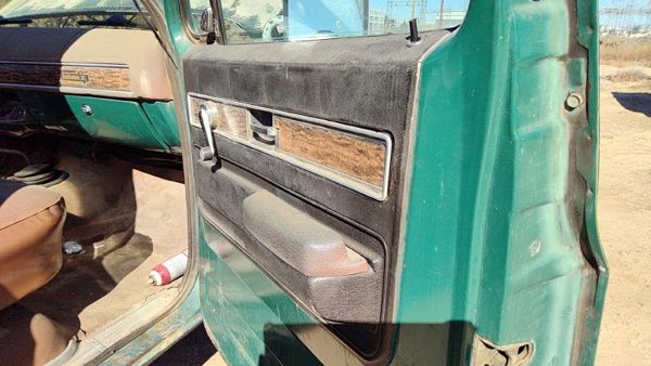 1976 Silverado C10 Passenger Right Front Door Trim Panel Paed Black — photo 2