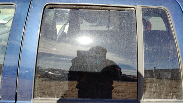 1999-2004 Jeep Grand Cherokee Driver Left Rear Side Window Door Glass Oem Back — photo 2
