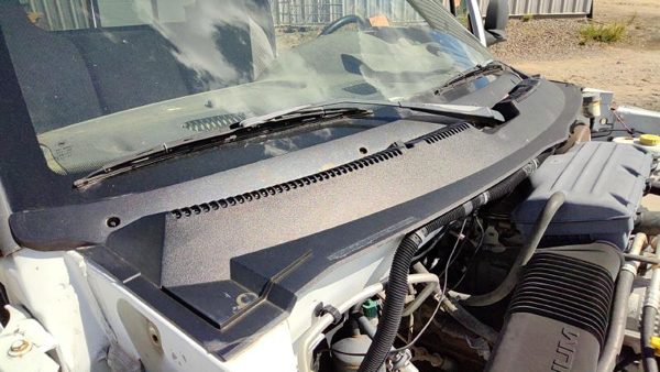 2001 Dodge Ram 1500 Windshield Wiper Cowl Vent Trim Panel Oem Cover — photo 3
