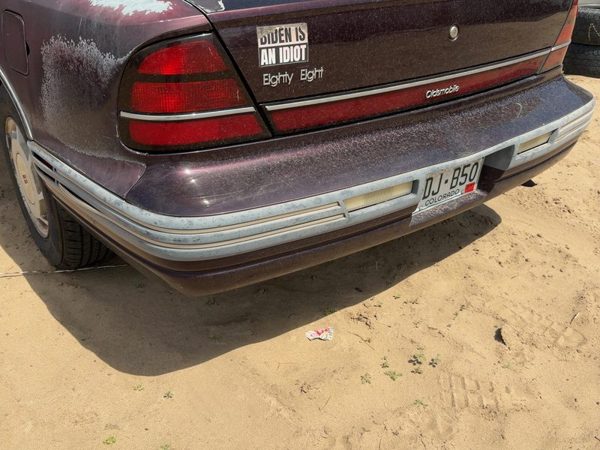 1992-1995 Olds Eighty Eight Rear Bumper Cover Assembly Oem Back Maroon 16520914 — photo 6