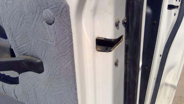 92-14 Van E150 Passenger Right Rear Door Latch With Rods/Cables Assembly Back — photo 2