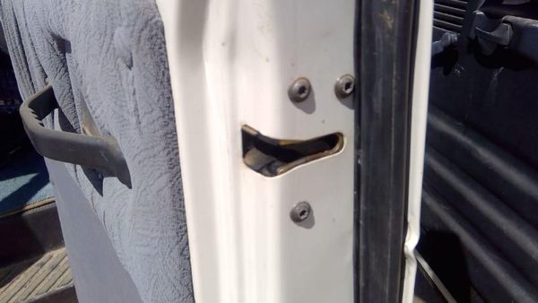 92-14 Van E150 Passenger Right Rear Door Latch With Rods/Cables Assembly Back — photo 9