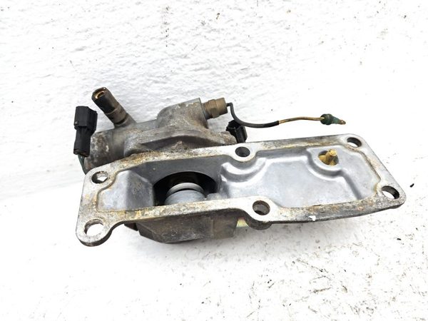 1996 Isuzu Npr Thermostat Housing — photo 9