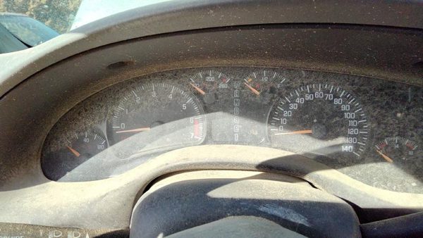 2000-2005 Pontiac Bonneville Speedometer Cluster Instrument Gauges Panel Dash — photo 2