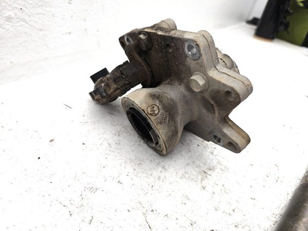 2002-2009 Gmc Envoy Front Differential 4X4 Disconnect Actuator With Stub Axle — photo 5