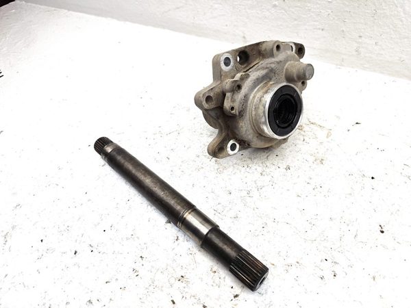 2002-2009 Gmc Envoy Front Differential 4X4 Disconnect Actuator With Stub Axle — photo 2