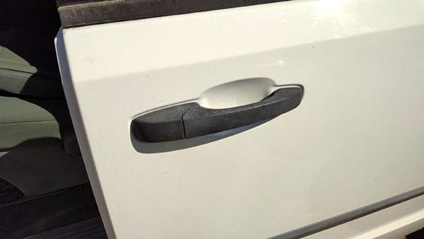08-20 Dodge Grand Caravan Driver Left Rear Outside Door Handle Back White Pw1 — photo 1