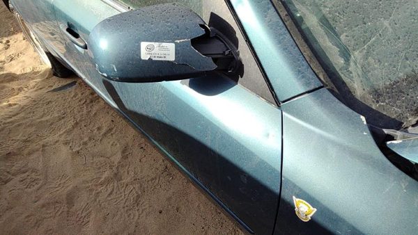 2006 Hyundai Sonata Front Door RH Blue 760040A000 — photo 2