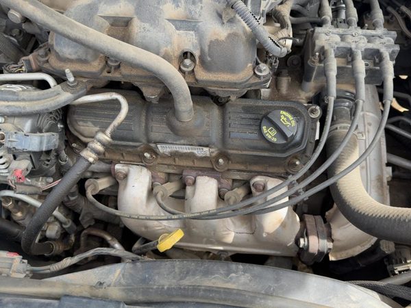 2001-2010 Chrysler Town & Country Front Cylinder Head Assembly Oem 3.8L — photo 3