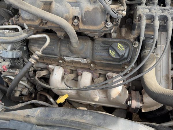 2001-2010 Chrysler Town & Country Front Cylinder Head Assembly Oem 3.8L — photo 4