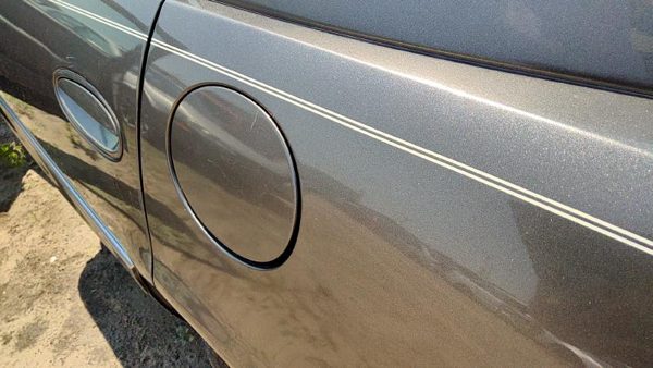 1998-2005 Buick Park Ave Fuel Tank Door With Hinge Gas Lid Oem Filler Brown 76U — photo 2
