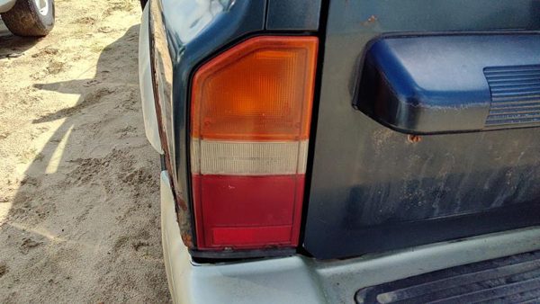 1989-1998 Suzuki Sidekick Driver Left Tail Light Oem Brake Lamp Rear 3567060A21 — photo 2