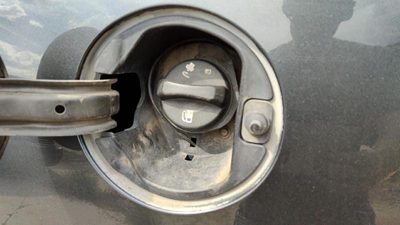2009-2017 Chevy Traverse Fuel Filler Neck Assembly With Gas Cap Oem 15842790
