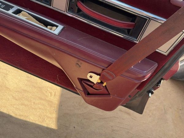 1986-1991 Olds 88 Passenger Right Front Door Trim Panel With Switches — photo 5