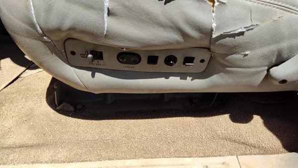 1997 Chevy Pickup 2500 Seat Track Tan 52D — photo 2