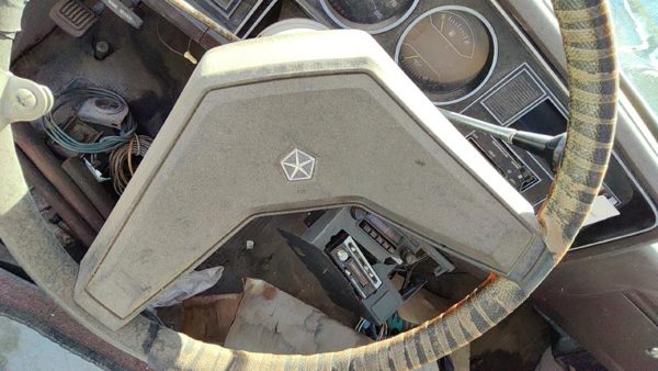 1981-1993 Dodge D350 Steering Wheel Oem — photo 2