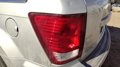 2007-2010 Jeep Grand Cherokee Driver Left Tail Light Brake Lamp Oem Rear
