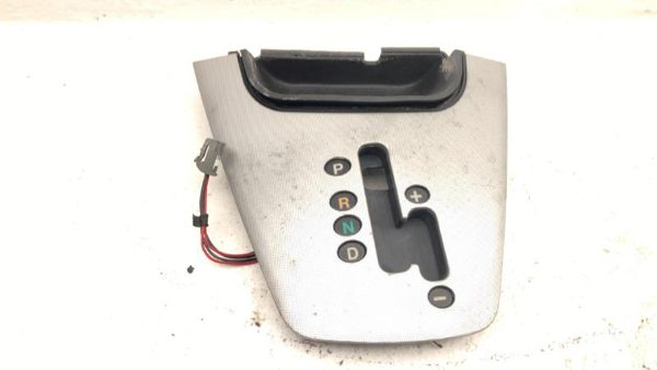 2005-2009 Hyundai Tucson Floor Shifter Trim Bezel Surround Panel Oem — photo 1