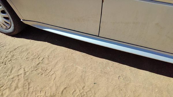 04-08 Grand Prix Passenger Lower Rocker Panel Moulding Side Skirt Silver 12U — photo 5