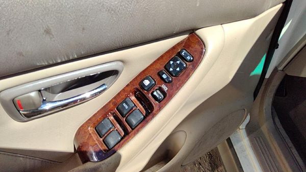 2000 Subaru Legacy Door Switch Front Outback — photo 3