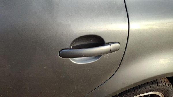 2000-2005 Vw Passat Driver Left Rear Outside Door Handle Oem Back Silver — photo 1