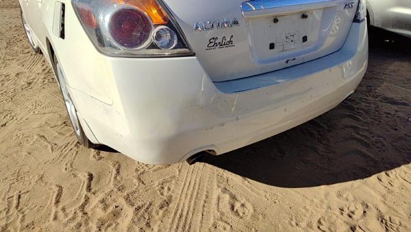 2007-2012 Nissan Altima Rear Bumper Cover Assembly Oem Back White Qx3 85022Ja040 — photo 2