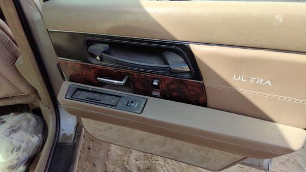 1992 Buick Park Ave Ultra Passenger Right Rear Door Trim Panel With Switches Tan — photo 6