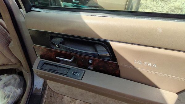 1992 Buick Park Ave Ultra Passenger Right Rear Door Trim Panel With Switches Tan — photo 5