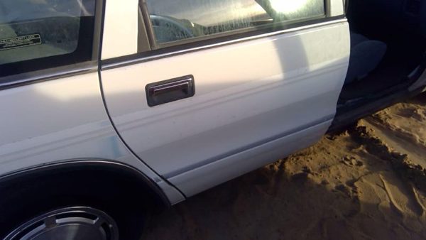 1994 Chevrolet Caprice Rear Door RH White — photo 1