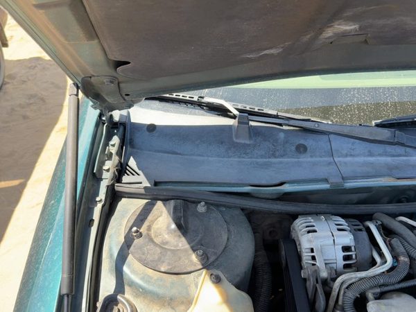 1995-2001 Chevy Lumina Windshield Wiper Cowl Vent Trim Panel OEM Cover — photo 4