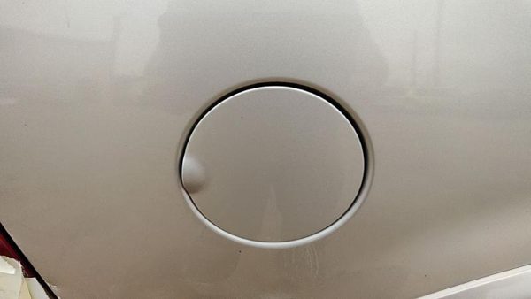 2003 Lincoln Aviator Fuel Tank Door Silver Jp 5l2z78405a26a — photo 3