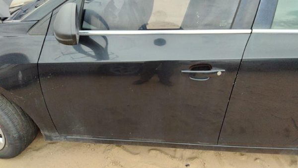 2011 Chevy Cruze Front Door LH Black Gar — photo 3