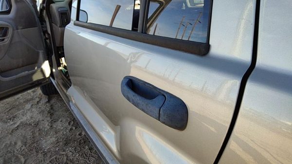 2001 Jeep Grand Cherokee Rear Door LH Ps5 Silver 55136701AB — photo 4