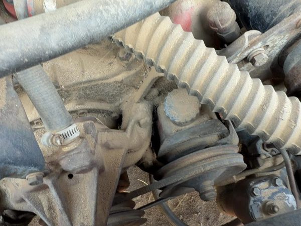 1974 Chevy Impala Power Steering Pump With Mount Bracket Oem 5.7L — photo 1